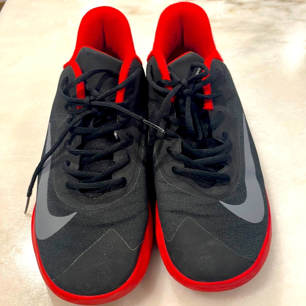 Nikes Red/Black/White